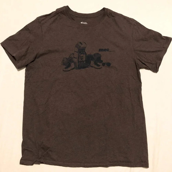 MEC Mountain Equipment Company Mens Tshirt  Size XL - Picture 1 of 15